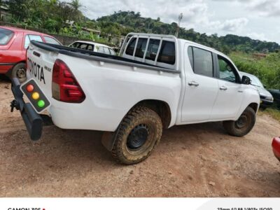 Vente d'une Toyota Hilux 4x4