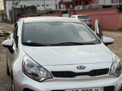 À vendre KIA PRIADE