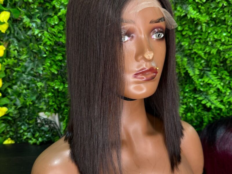 Vente des perruques vietnamiens