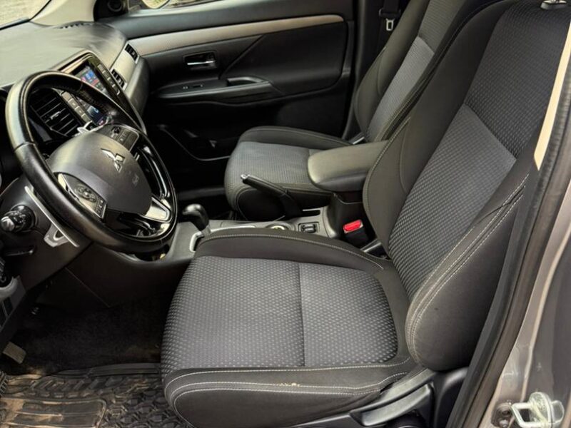 À vendre Mitsubishi Outlander