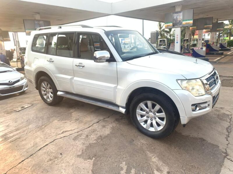 À vendre Mitsubishi Pajero GLS