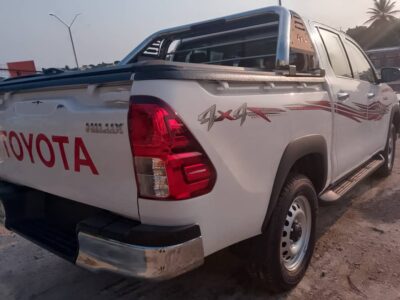 Toyota Hilux Kun 125