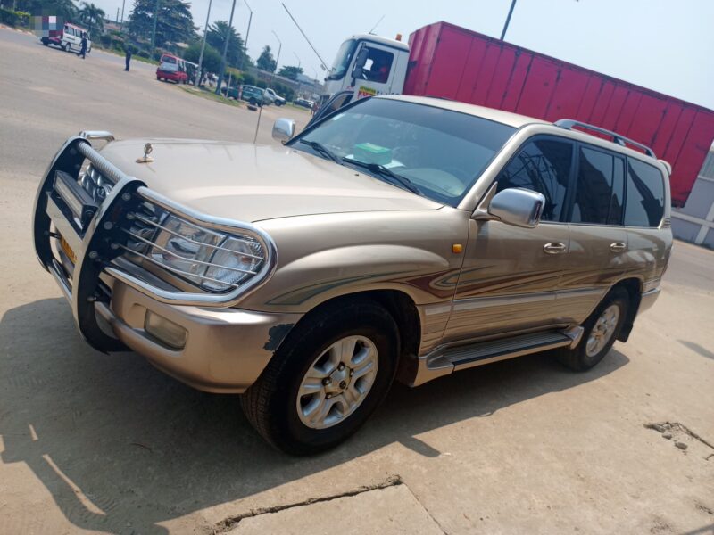 TOYOTA Land Cruiser G.X.R