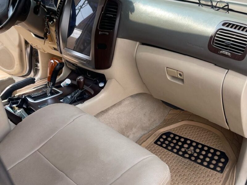 TOYOTA Land Cruiser G.X.R