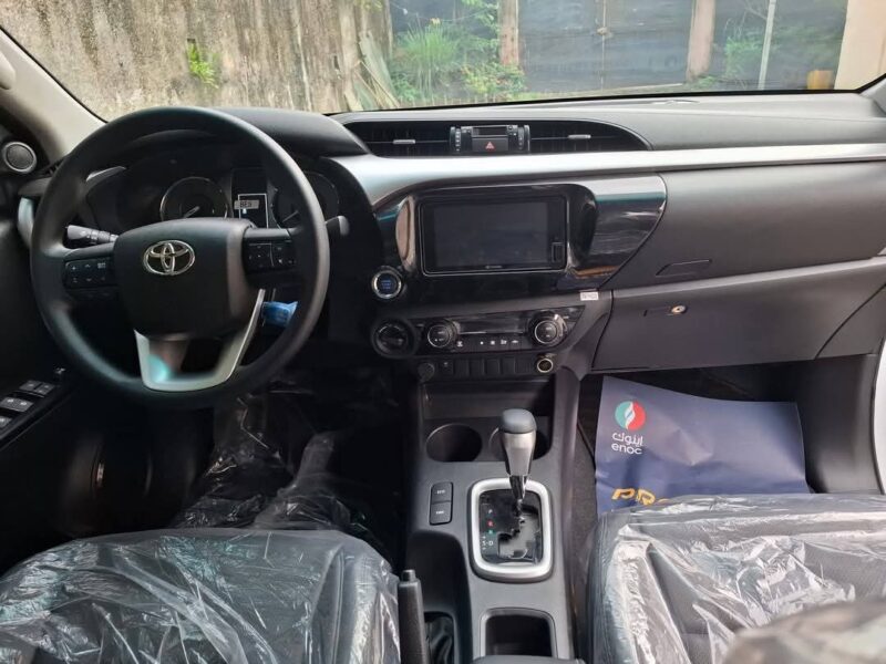 Toyota Hilux 2024 SR5