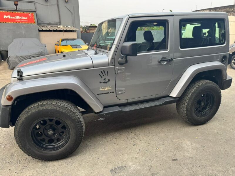 Jeep Wrangler Sahara