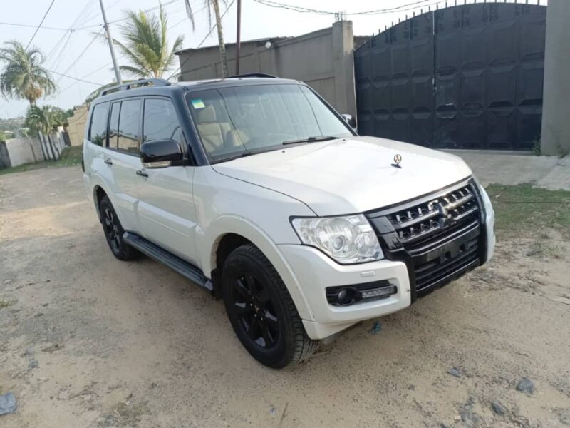 Mitsubishi Pajero GLS