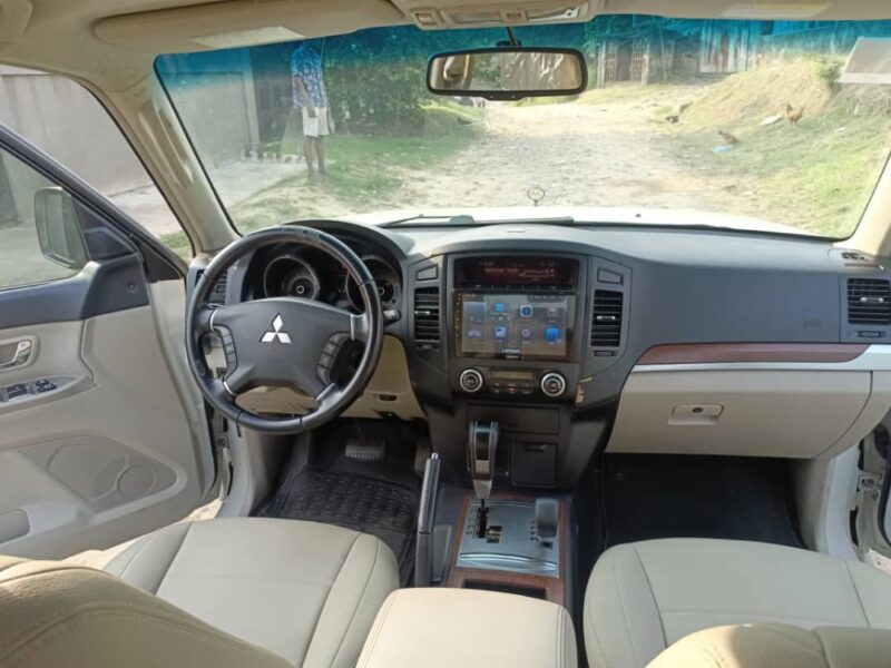 Mitsubishi Pajero GLS