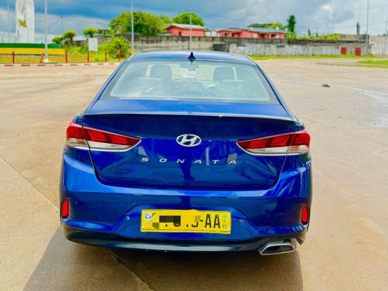 Hyundai Grand Sonata