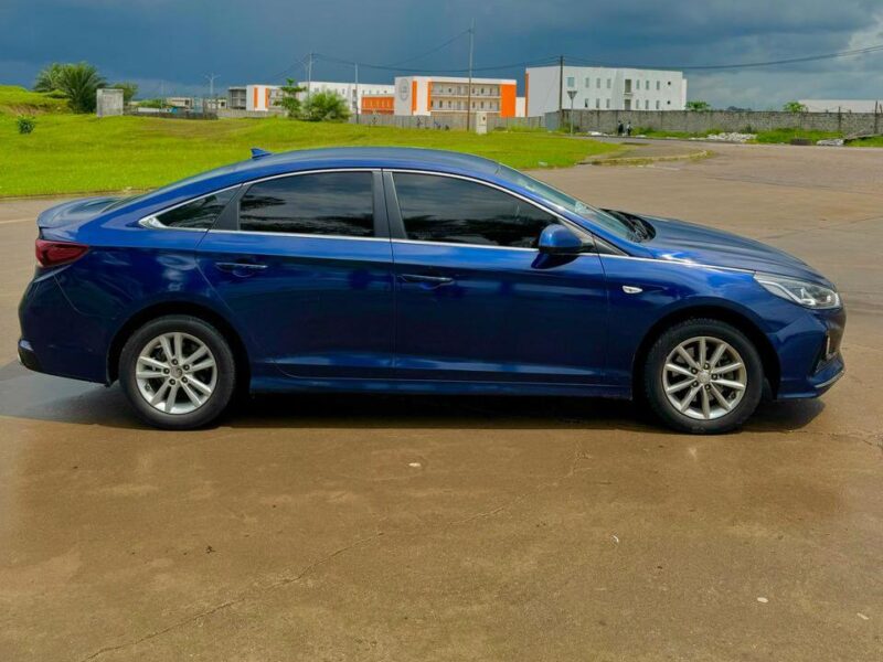 Hyundai Grand Sonata