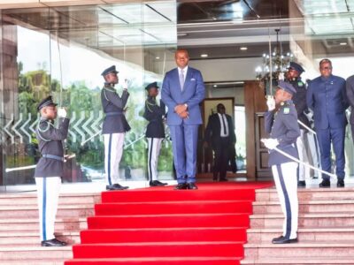 Démission du Premier ministre, Monsieur Raymond Ndong Sima