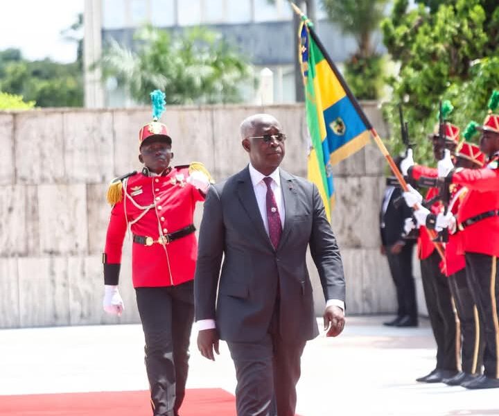 Démission du Premier ministre, Monsieur Raymond Ndong Sima