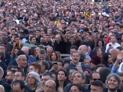 🔴 Fumée blanche !