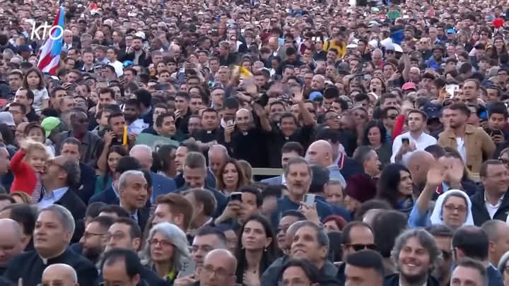 🔴 Fumée blanche !